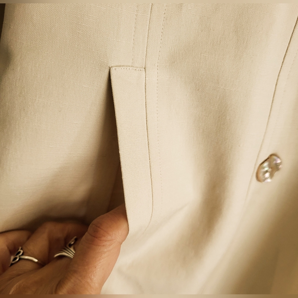 Evan Picone Cream Short-Sleeve Double-Breasted Blazer - Picture 6 of 14